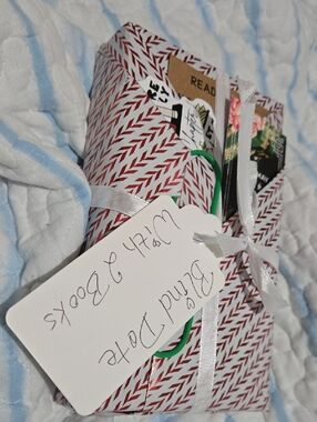Blind Date With 2 Books Mystery Bundle